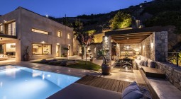 Luxury Villa Kronos